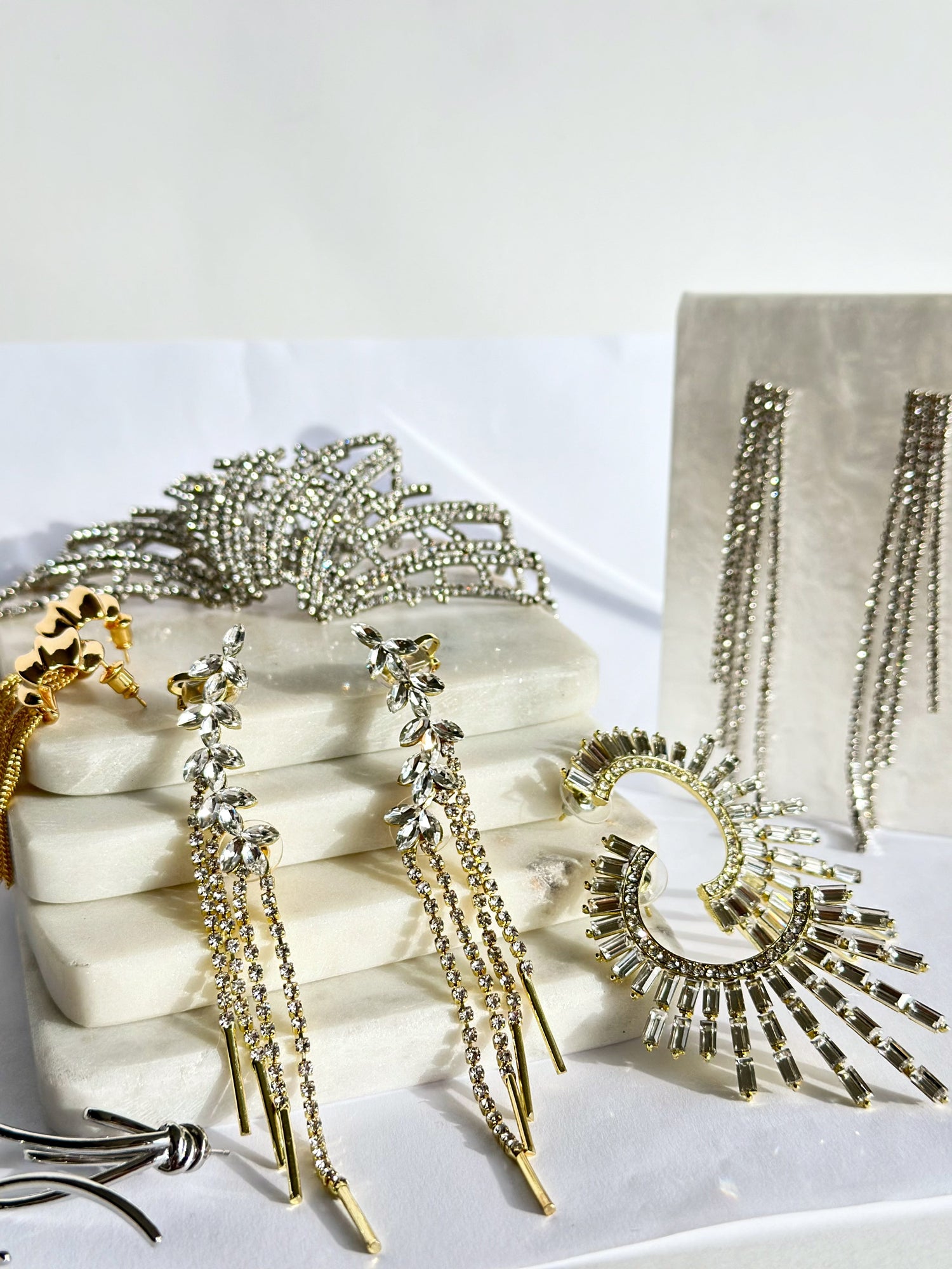 Festive Sparkle - The Avenue