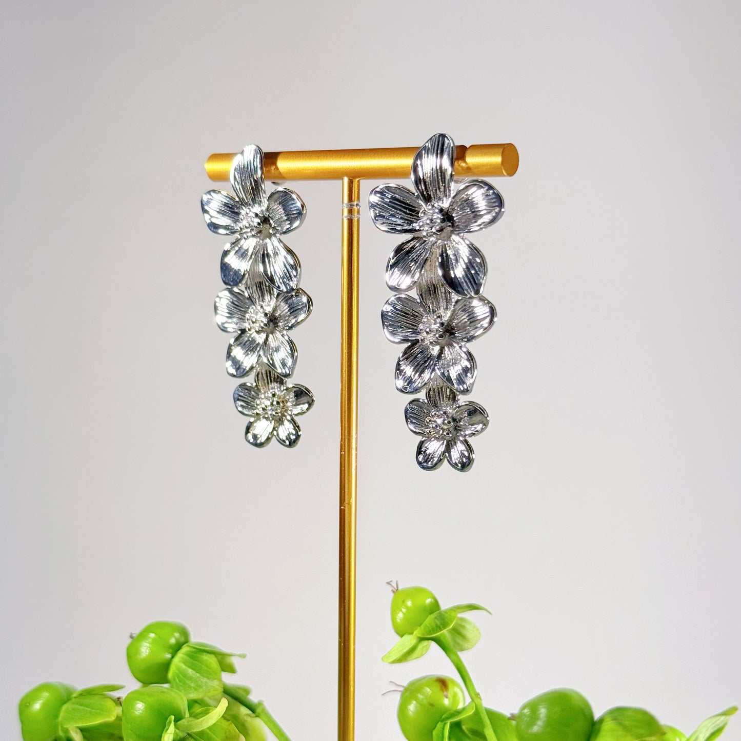 Aurora Petal Cascades