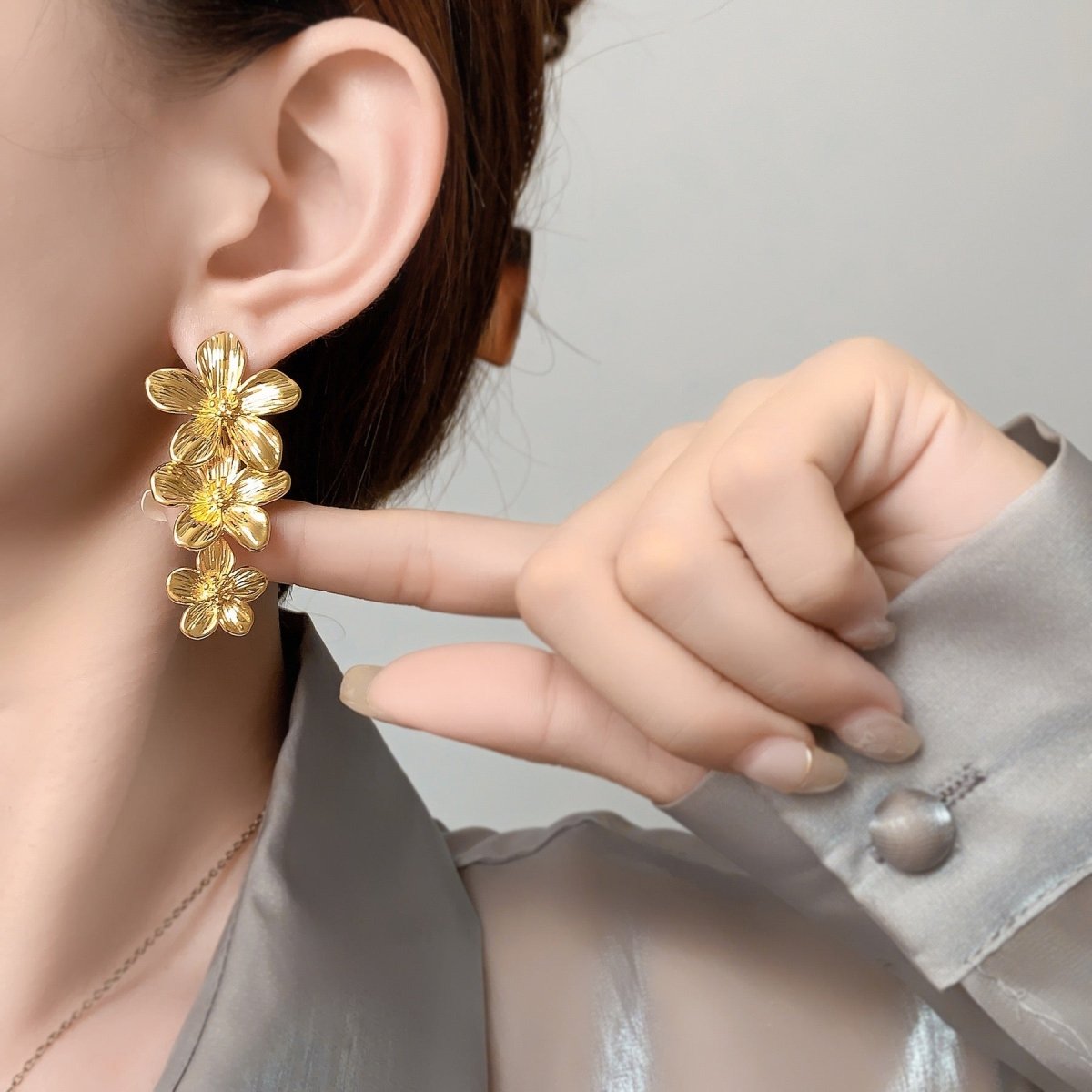 Aurora Petal Cascades - The Avenue