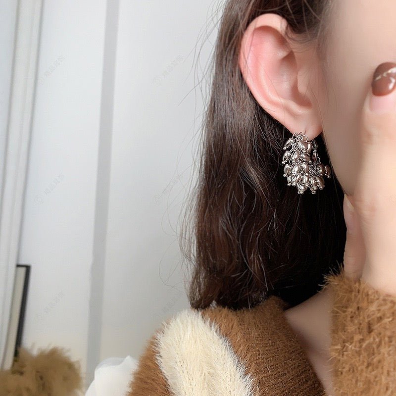 Dewdrop Charm - The Avenue