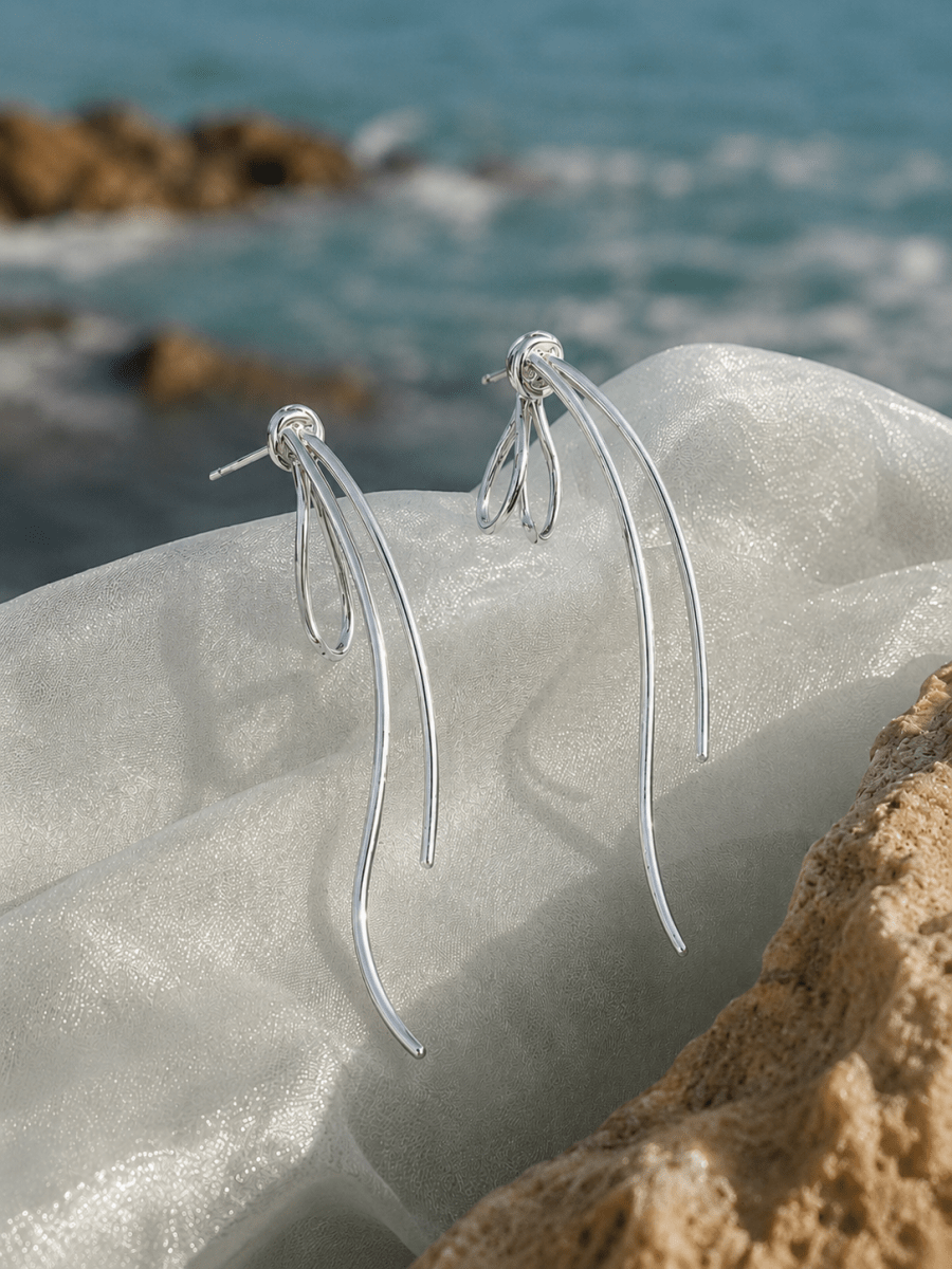 Gilded Grace Bow Earrings - The Avenue