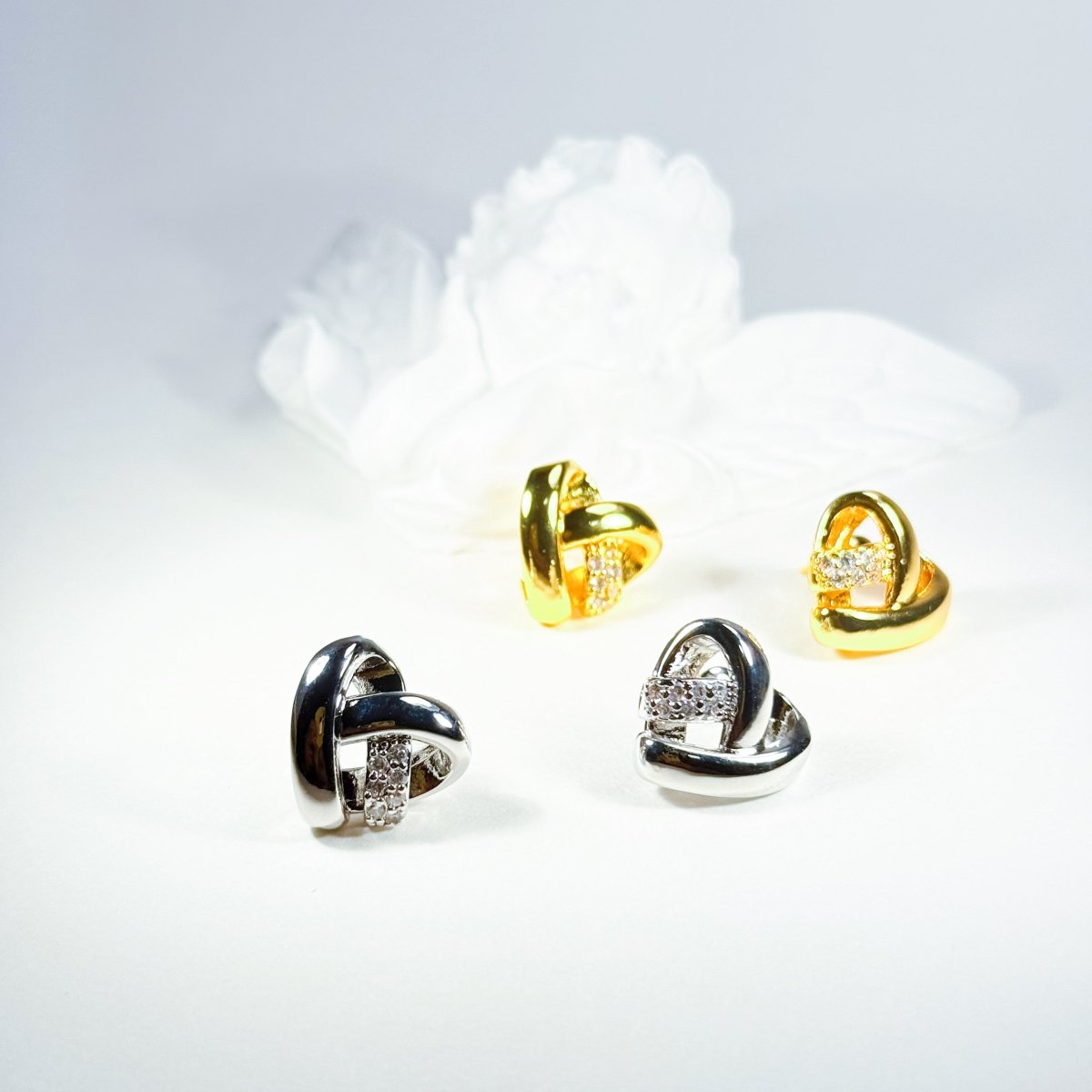 Intertwined Hearts - The Avenue