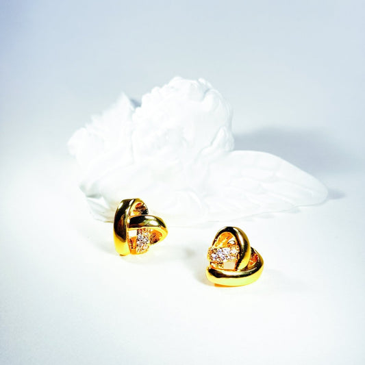 Intertwined Hearts - The Avenue