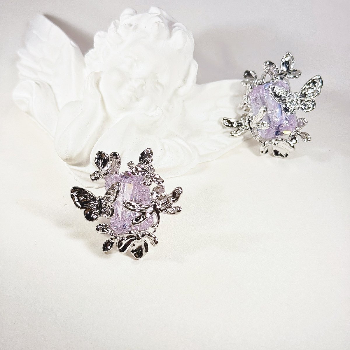 Lavender Wings - The Avenue