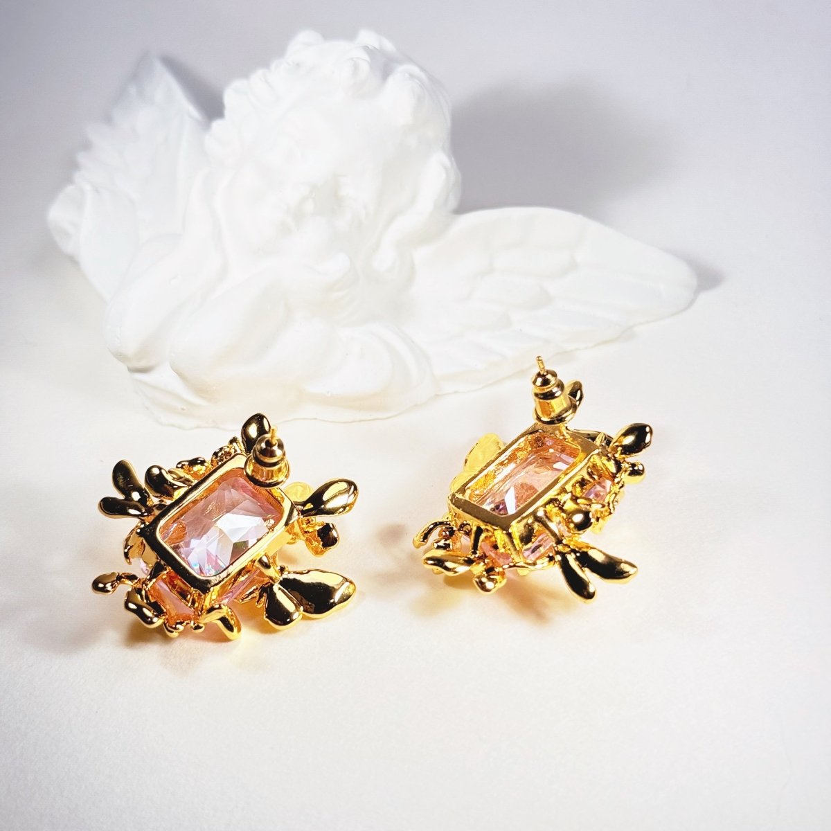 Lavender Wings - The Avenue