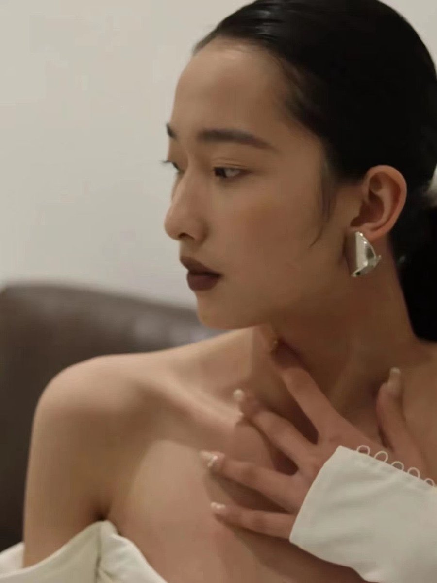 Pastel Glow - The Avenue