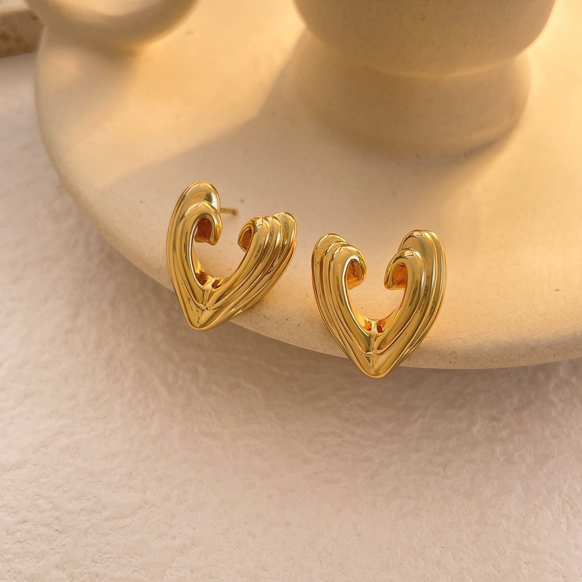 Shape of The Heart - The Avenue