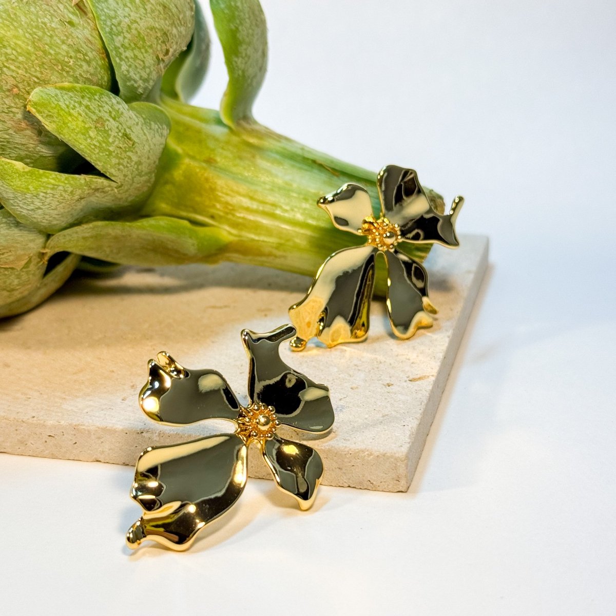 Sunlit Petal - The Avenue