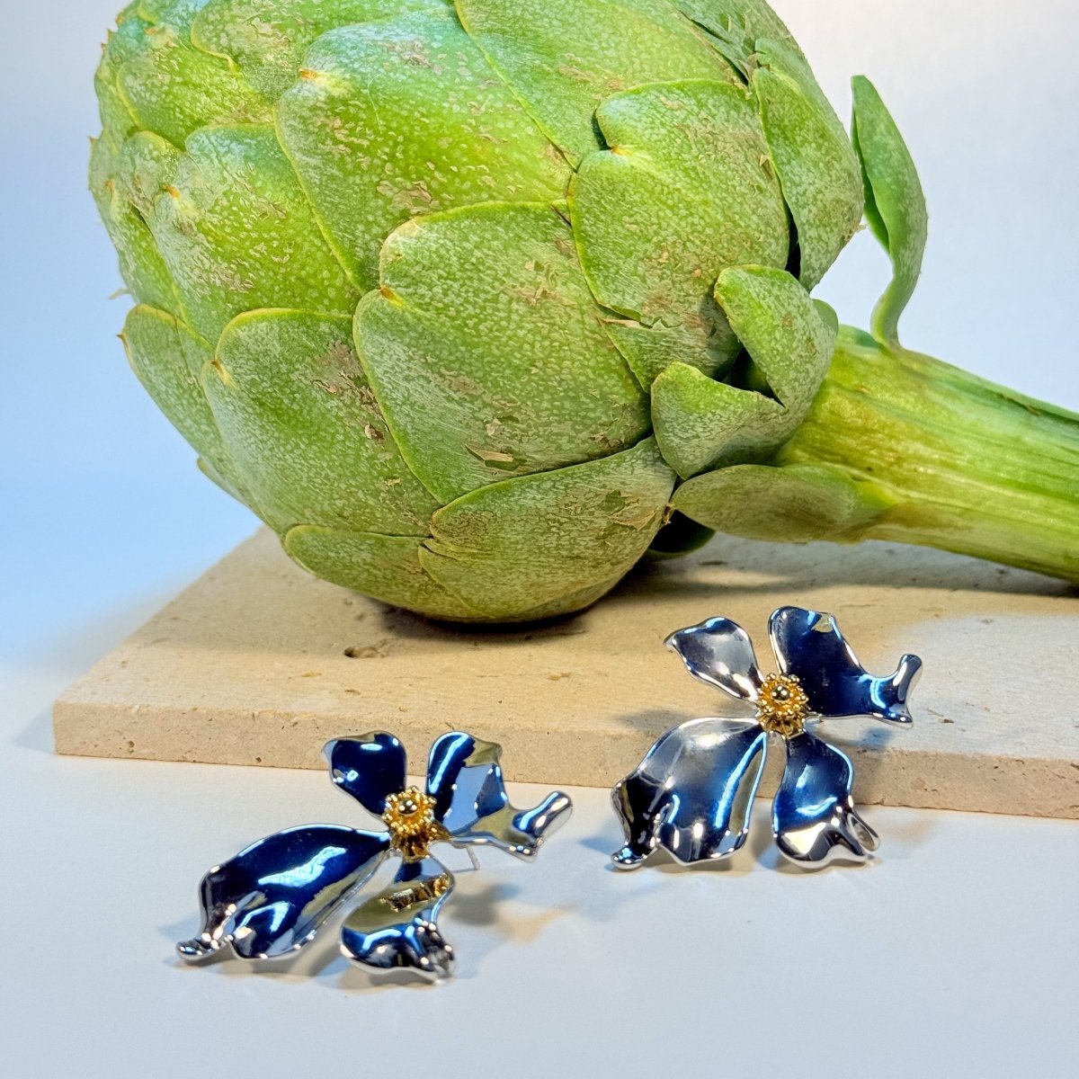 Sunlit Petal - The Avenue